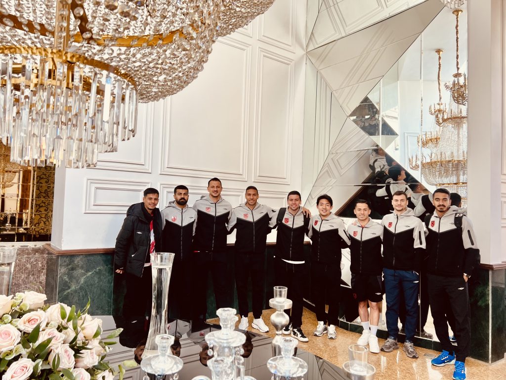 اقامت تیم فوتبال مس رفسنجان در هتل ایرانیان قزوین